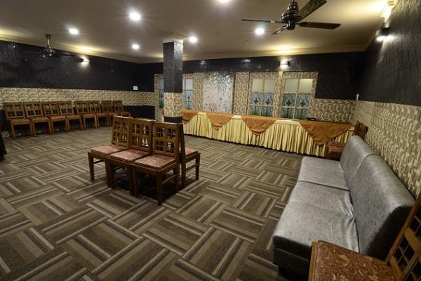 Hotel Little Palace Dibrugarh Exteriör bild